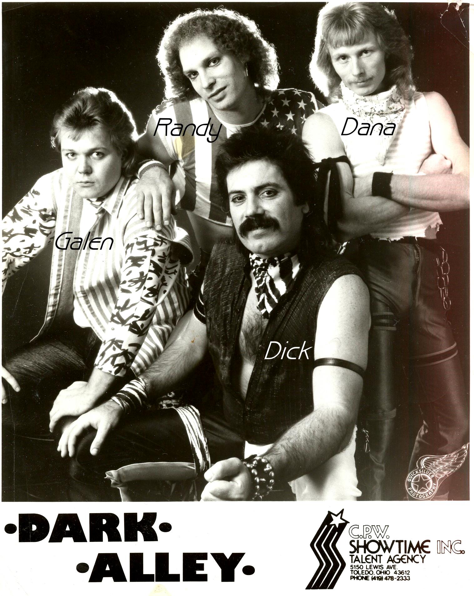 darkalleyband.jpg